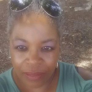 Meet your Posher, Val